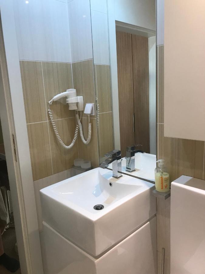 Iceberg Apartment 50 بوروفتس المظهر الخارجي الصورة